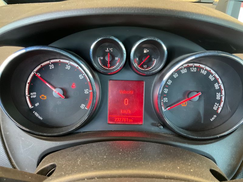Opel Meriva 1.6 CDTI DPF Elective 2015 – снимка 4