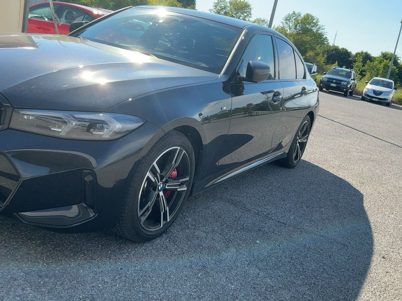 BMW 3er 320d Mild-Hybrid xDrive M Sport 2025 – снимка 2