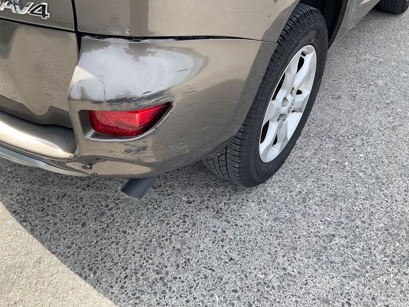Toyota RAV 4 2.2 D-4D 2011 – снимка 29