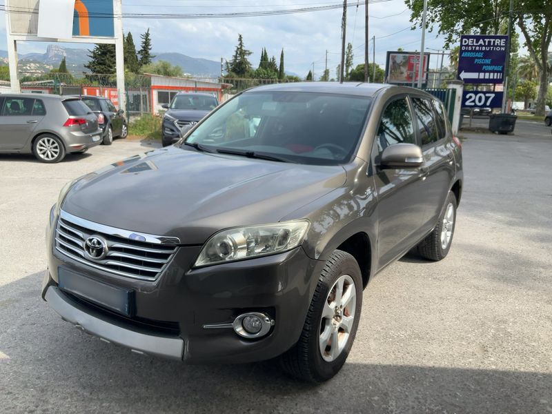 Toyota RAV 4 2.2 D-4D 2011 – снимка 1