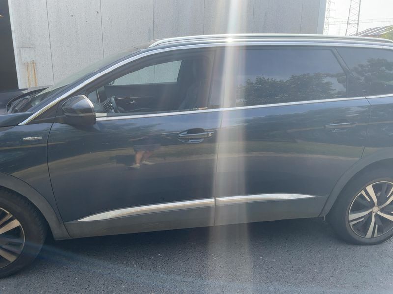Peugeot 5008 1.5 Blue-HDi Allure 2018 – снимка 4