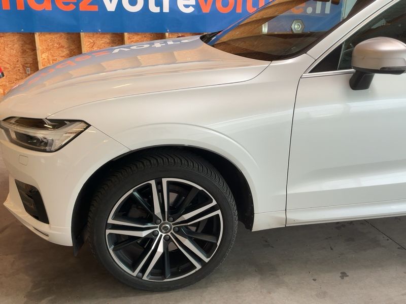 Volvo XC60 2.0 D4 R Design AWD 2018 – снимка 2
