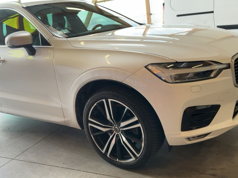 Volvo XC60 2.0 D4 R Design AWD 2018 – снимка 12