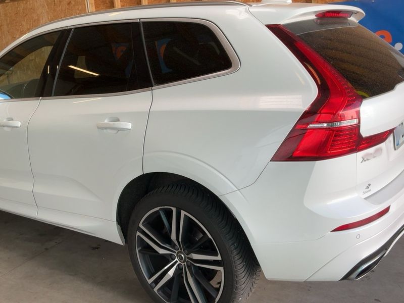 Volvo XC60 2.0 D4 R Design AWD 2018 – снимка 6