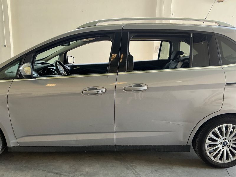 Ford Grand C-Max 1.6 TDCi Titanium 2010 – снимка 4