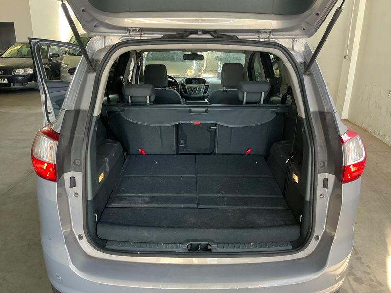 Ford Grand C-Max 1.6 TDCi Titanium 2010 – снимка 15