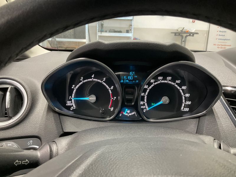 Ford Fiesta 1.0 EcoBoost Titanium 2014 – снимка 18