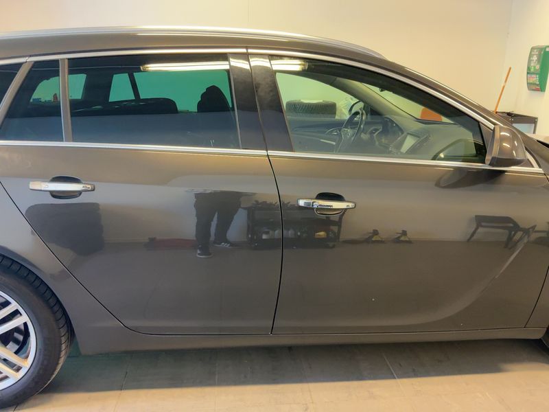 Opel Insignia Sports Tourer 2.0 CDTI Cosmo Pack 2015 – снимка 10