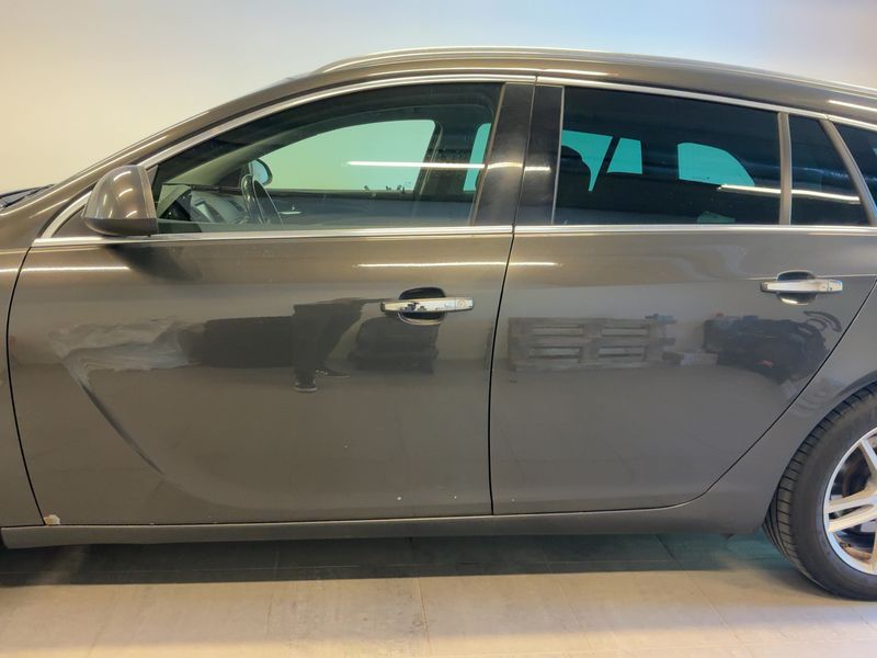 Opel Insignia Sports Tourer 2.0 CDTI Cosmo Pack 2015 – снимка 4