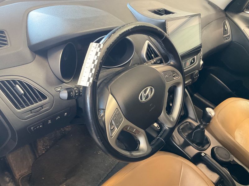 Hyundai ix35 2.0 CRDi Premium AWD 2013 – снимка 25