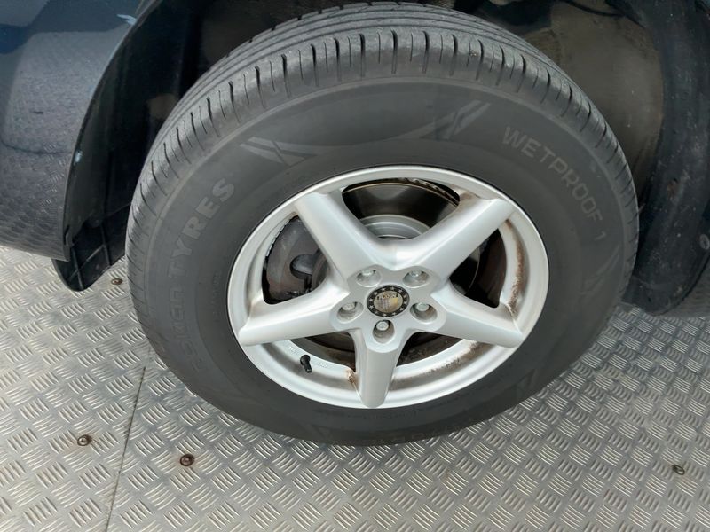 Toyota RAV 4 2.2 D-4D Executive 2011 – снимка 3