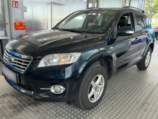 Toyota RAV 4 2.2 D-4D Executive 2011 – снимка 2