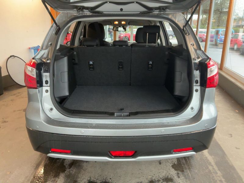 Suzuki SX4 1.6 DDiS Comfort 4x4 2016 – снимка 16