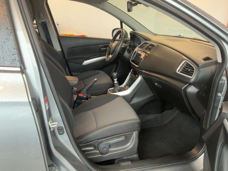 Suzuki SX4 1.6 DDiS Comfort 4x4 2016 – снимка 17