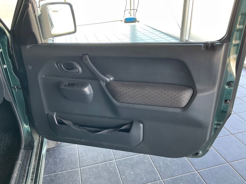 Suzuki Jimny 1.5 DDiS VX 2008 – снимка 32