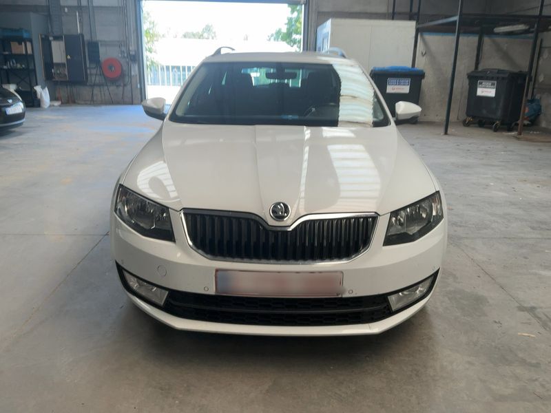 Skoda Octavia 1.6 TDI Ambition 2017 – снимка 14