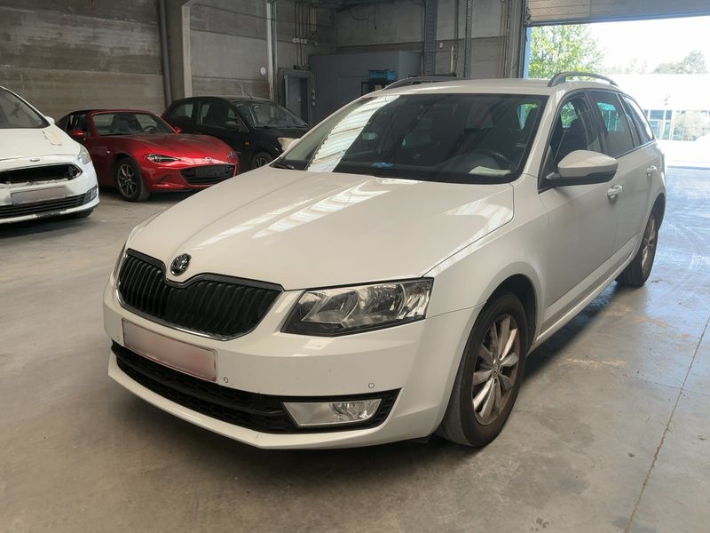 Skoda Octavia 1.6 TDI Ambition 2017 – снимка 2