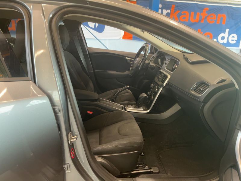 Volvo V40 2.0 D4 You! 2014 – снимка 17