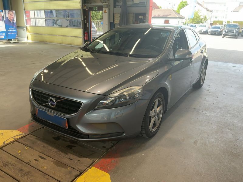 Volvo V40 2.0 D4 You! 2014 – снимка 1