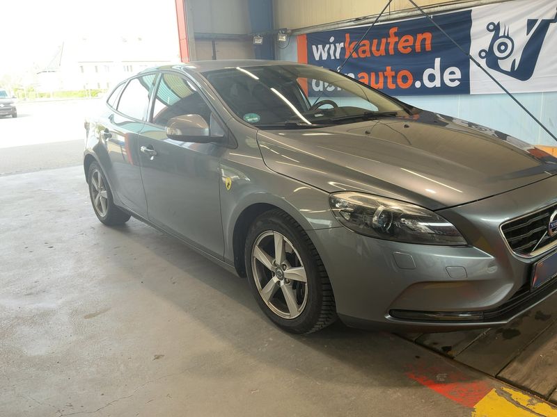 Volvo V40 2.0 D4 You! 2014 – снимка 12