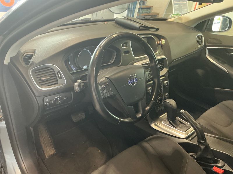 Volvo V40 2.0 D4 You! 2014 – снимка 26