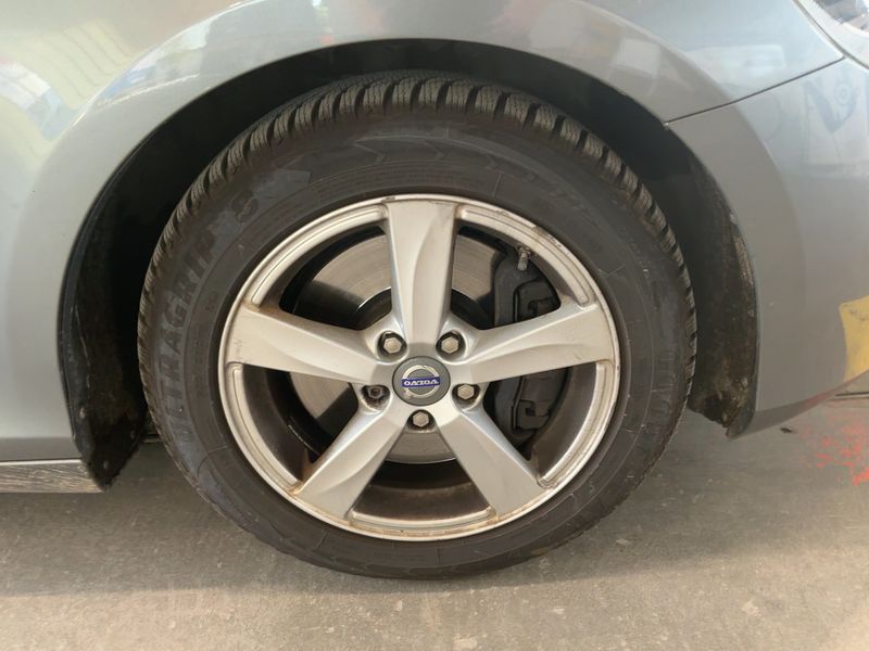 Volvo V40 2.0 D4 You! 2014 – снимка 11