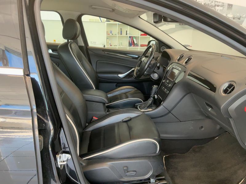 Ford Mondeo 2.0 TDCi Titanium 2014 – снимка 17