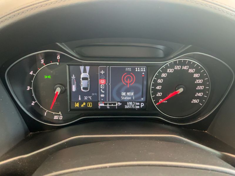 Ford Mondeo 2.0 TDCi Titanium 2014 – снимка 19