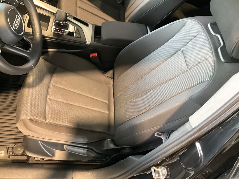 Audi A4 35 TFSI Mild-Hybrid S line 2023 – снимка 30