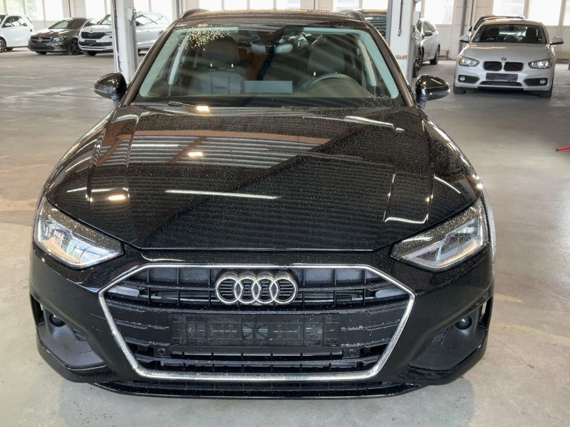 Audi A4 35 TFSI Mild-Hybrid S line 2023 – снимка 14
