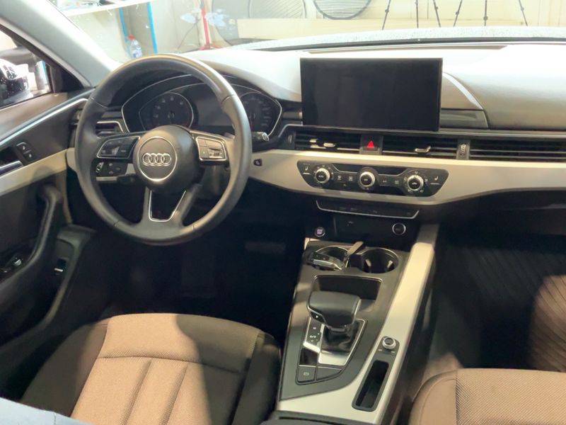 Audi A4 35 TFSI Mild-Hybrid S line 2023 – снимка 17
