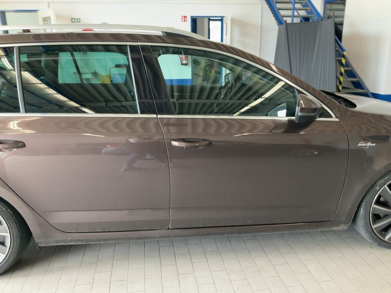 Skoda Octavia 2.0 TDI Laurin & Klement 2017 – снимка 10