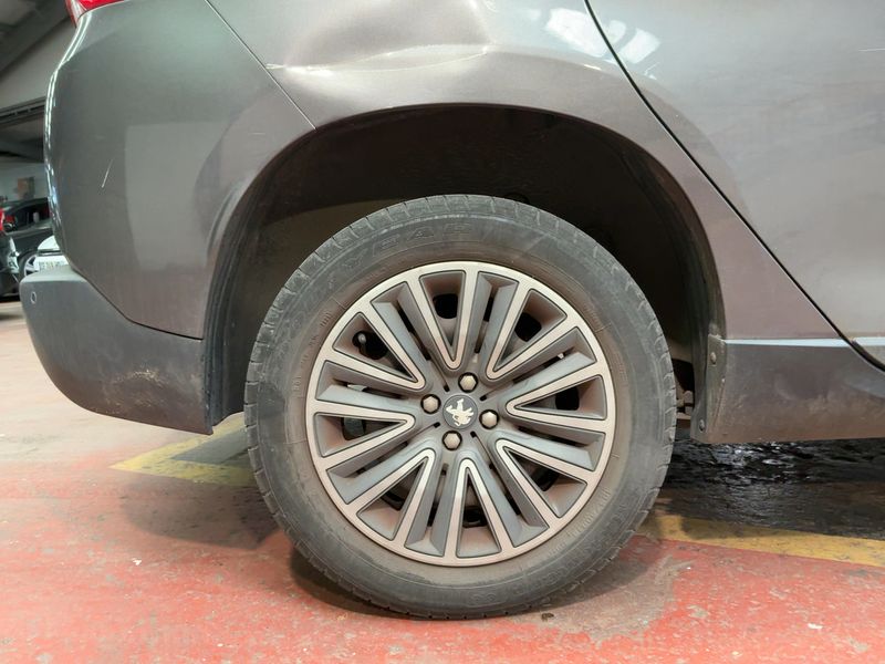 Peugeot 2008 1.6 e-HDi Active 2015 – снимка 9