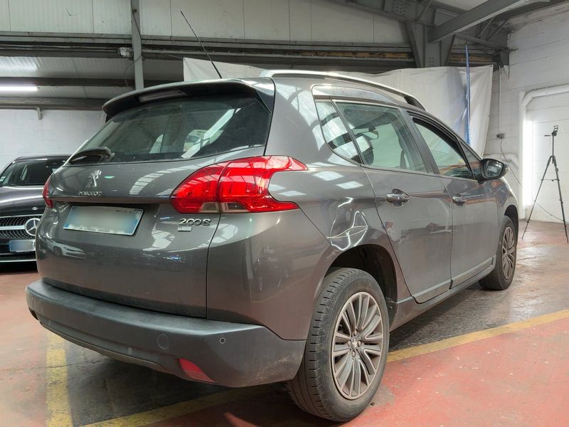 Peugeot 2008 1.6 e-HDi Active 2015 – снимка 8