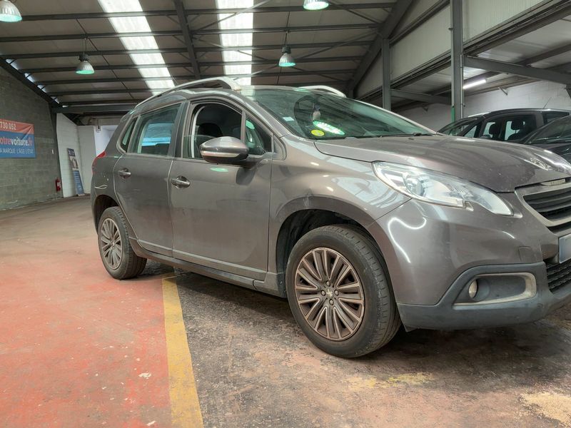 Peugeot 2008 1.6 e-HDi Active 2015 – снимка 12