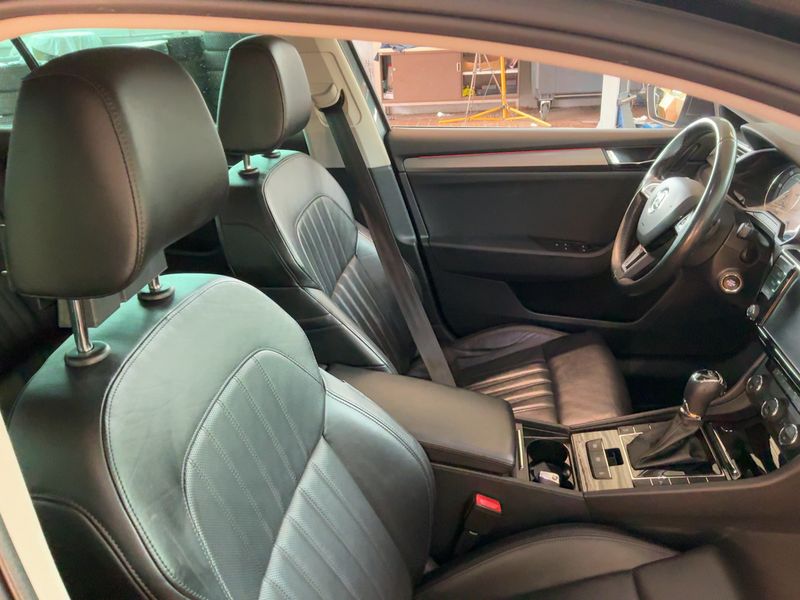 Skoda Superb 2.0 TDI Style 2016 – снимка 17