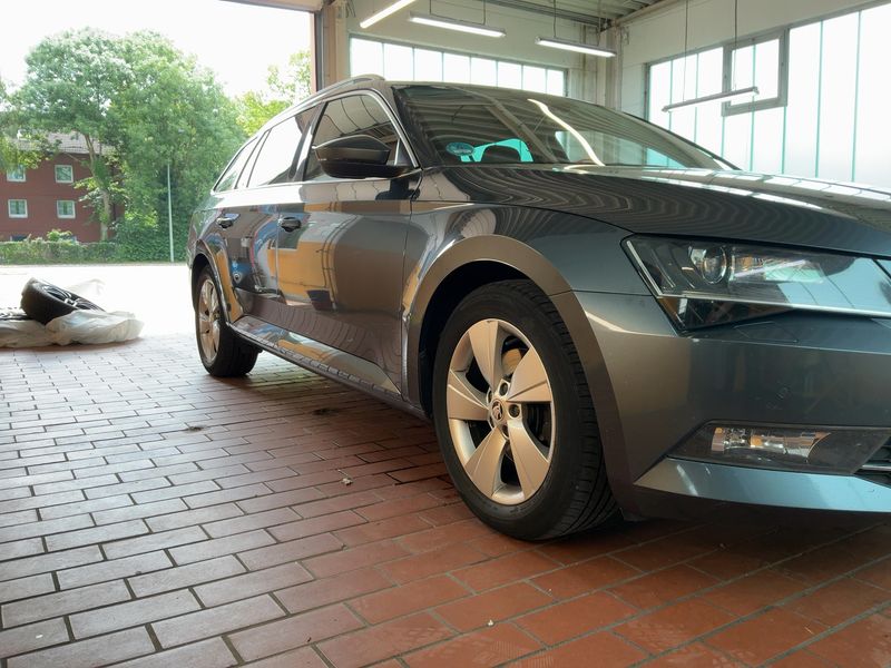 Skoda Superb 2.0 TDI Style 2016 – снимка 12