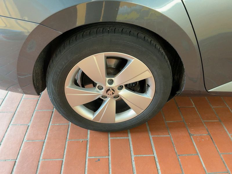 Skoda Superb 2.0 TDI Style 2016 – снимка 9