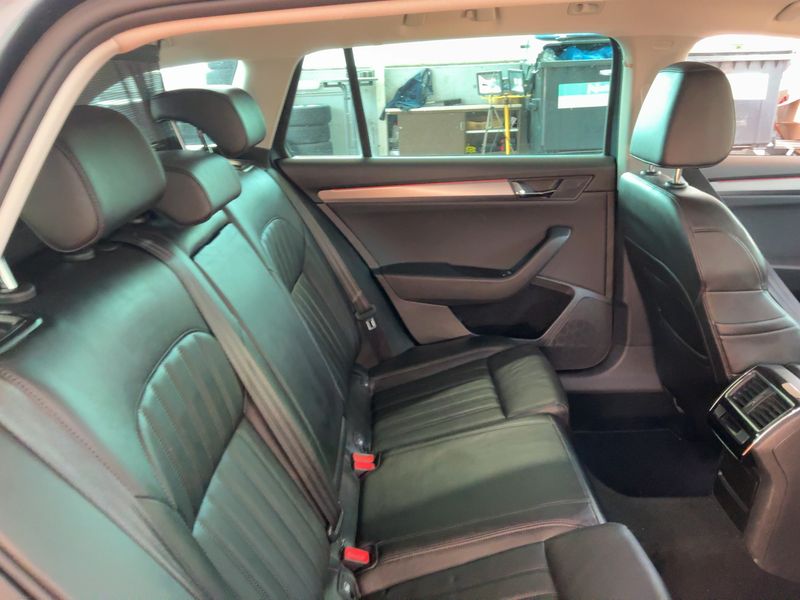 Skoda Superb 2.0 TDI Style 2016 – снимка 20