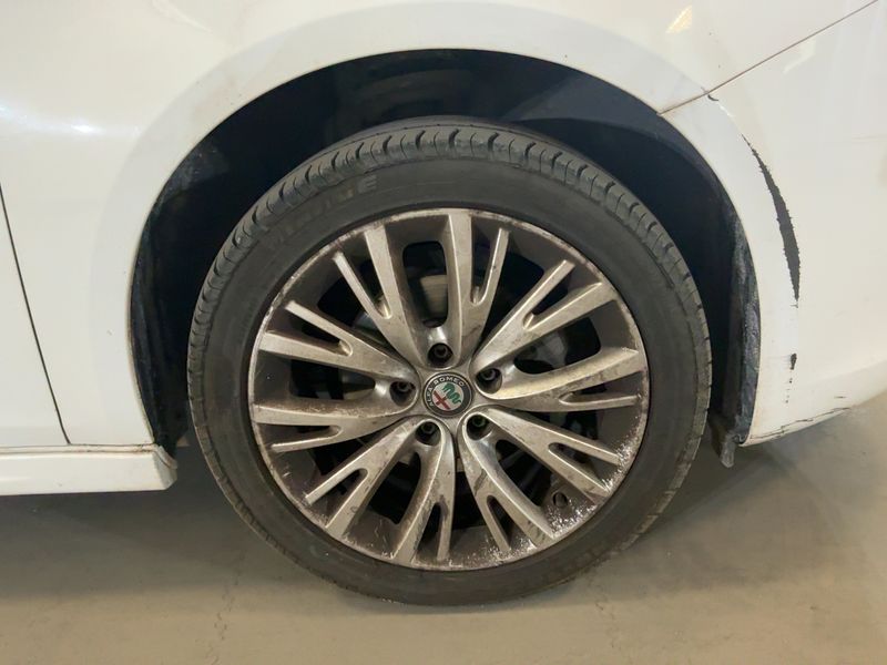 Alfa Romeo Giulietta 1.4 Turbo Super 2016 – снимка 11