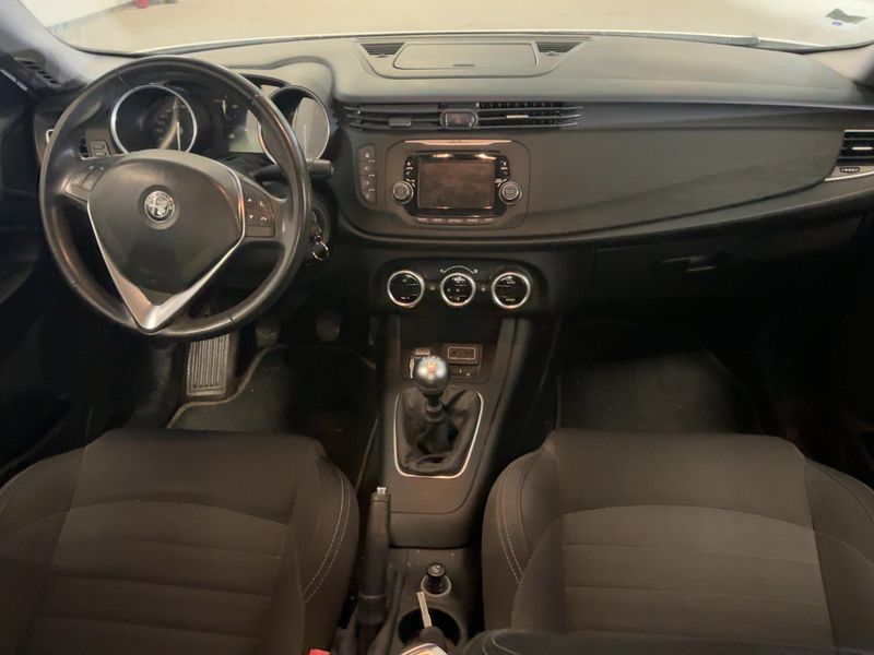Alfa Romeo Giulietta 1.4 Turbo Super 2016 – снимка 17