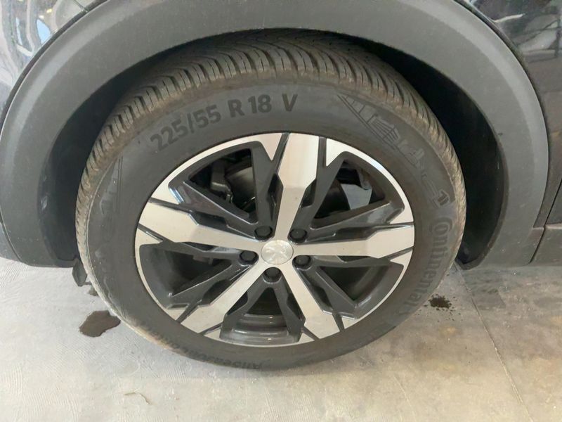 Peugeot 3008 1.5 Blue-HDi Allure 2019 – снимка 3
