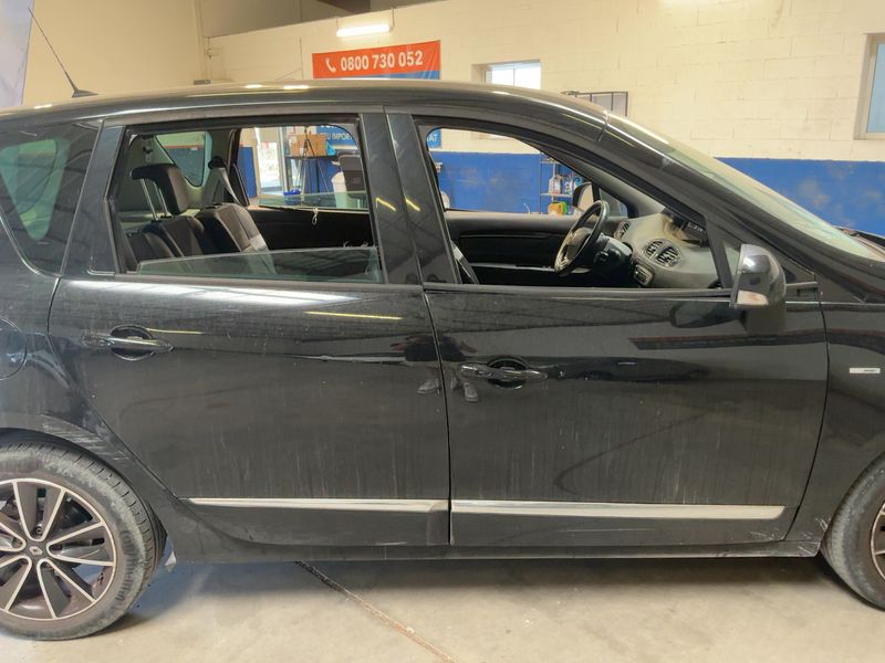 Renault Scenic 1.5 dCi Energy Bose 2014 – снимка 10