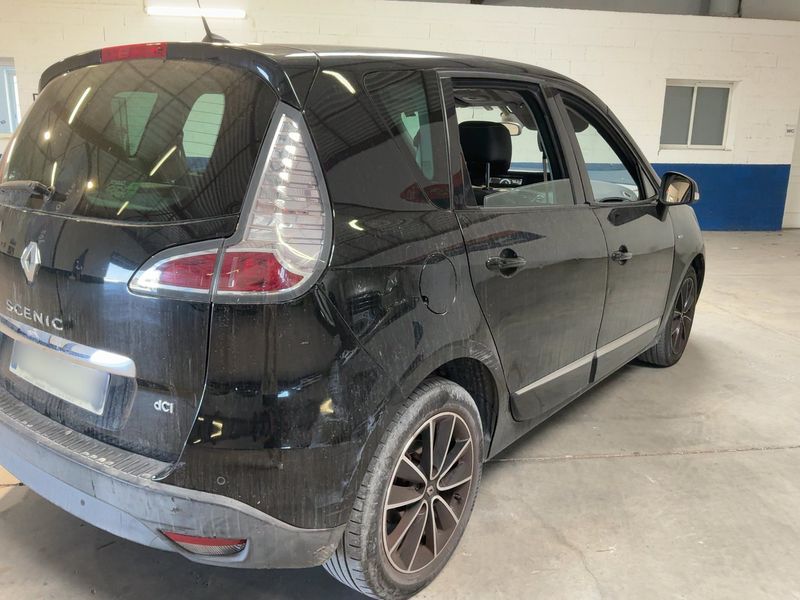 Renault Scenic 1.5 dCi Energy Bose 2014 – снимка 8