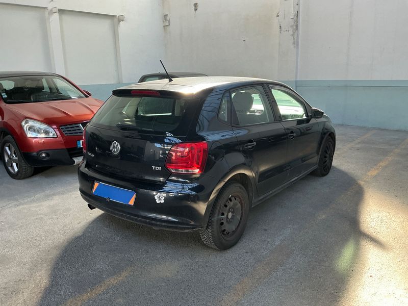 Volkswagen Polo 1.6 TDI Comfortline 2009 – снимка 2