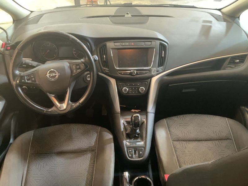 Opel Zafira Tourer 1.6 CDTI Selective Start/Stop 2018 – снимка 17