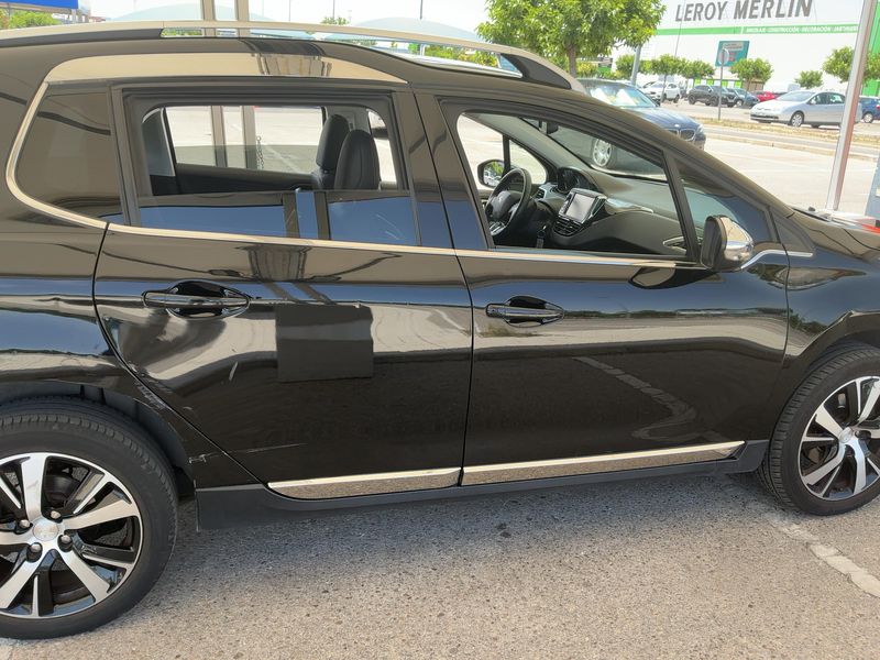 Peugeot 2008 1.6 e-HDi Allure 2014 – снимка 10