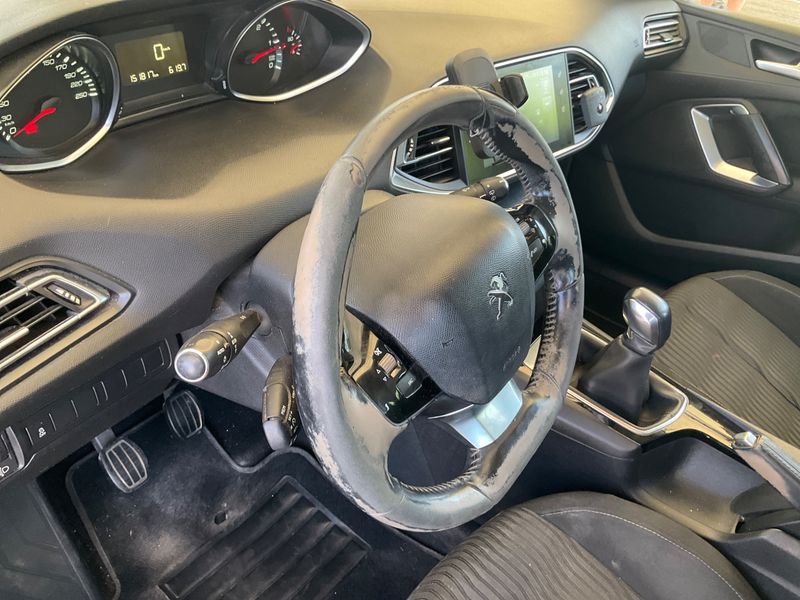 Peugeot 308 1.6 HDi Active 2015 – снимка 36