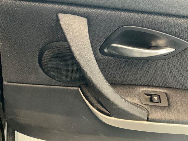 BMW 3er 320d 2011 – снимка 30