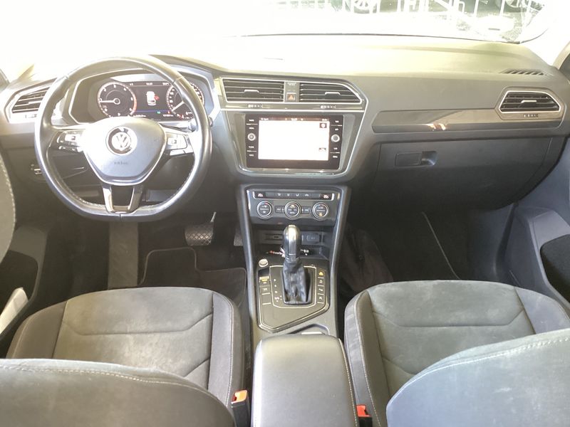 Volkswagen Tiguan 2.0 TDI Sport BlueMotion Tech 2018 – снимка 17
